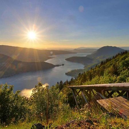 Le Santiego 100M Du Lac Et 4Km Du Vieil Annecy Sévrier Kültér fotó