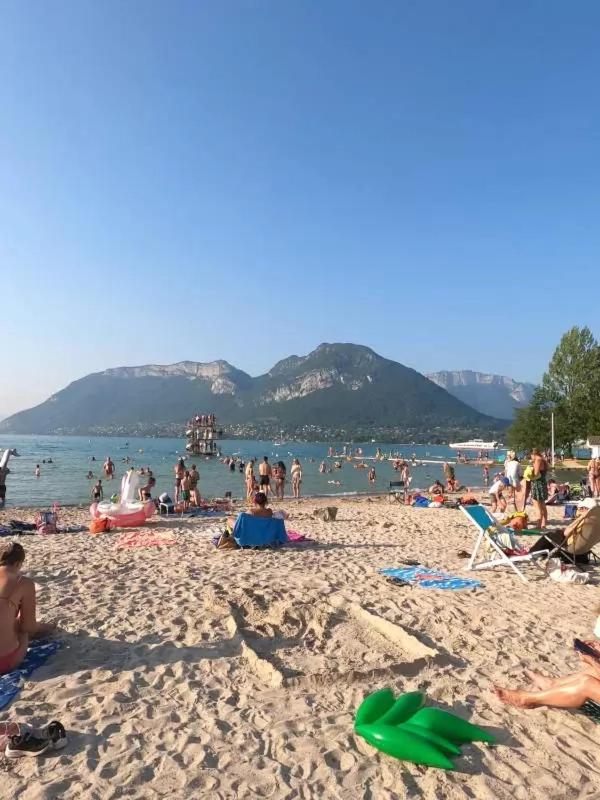 Le Santiego 100M Du Lac Et 4Km Du Vieil Annecy Sévrier Kültér fotó
